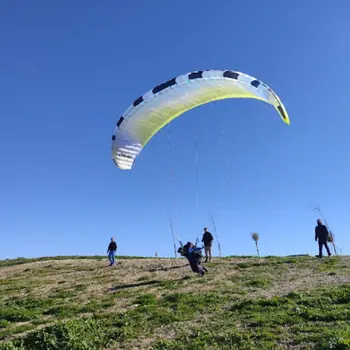 Bautismo de vuelo en parapente biplaza en Casarabonela