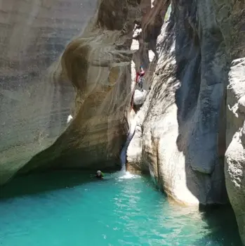 Barranco Trigoniero de nivel intermedio en el Valle de Bielsa