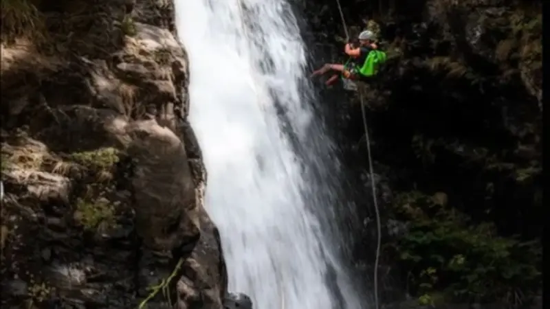 Barranco Barrosa de nivel intermedio en el Valle de Bielsa