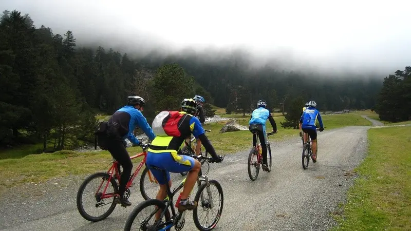 Ruta Guiada en Bicicleta y Bicicleta Eléctrica en Villaviciosa, Asturias