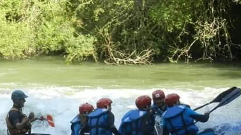 Rafting en los Picos de Europa por las bravas aguas de los ríos Deva y Cares