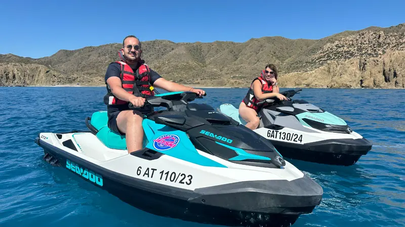Alquiler de motos de agua en Mil Palmeras
