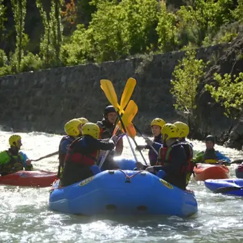 Rafting bajo los Mallos de Riglos desde Murillo de Gállego