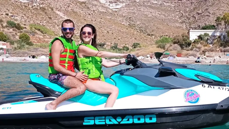 Alquiler de motos de agua en Mil Palmeras