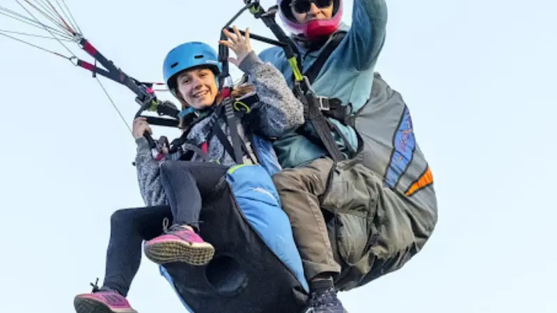 Bautismo de vuelo en parapente biplaza en Casarabonela