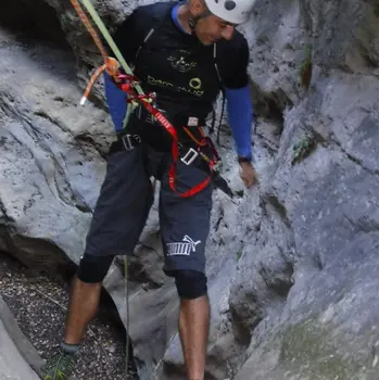Espeleología en la Cueva del Recuenco desde Ejulve, Teruel