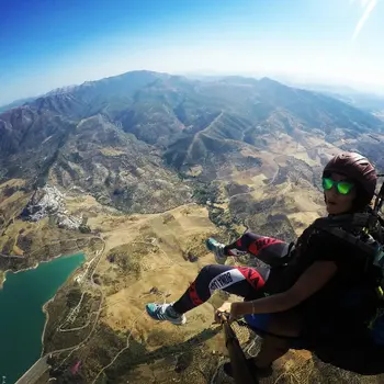 Vuelo acrobático en parapente biplaza en Algodonales