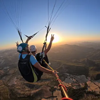 Vuelo acrobático en parapente biplaza en Algodonales