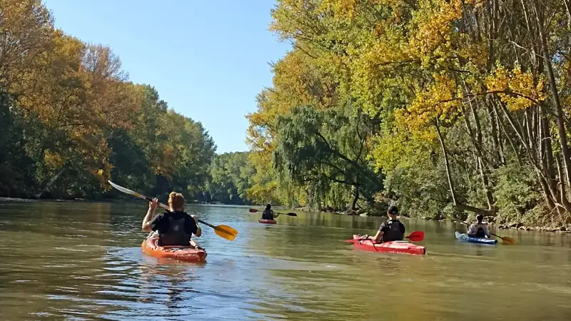 Alquiler de kayak para navegar por el río Ebro en Briñas