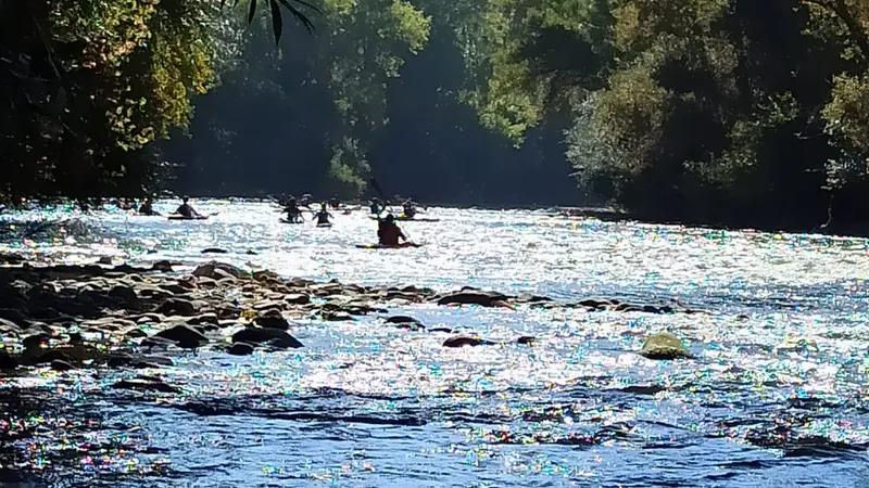 Alquiler de kayak para navegar por el río Ebro en Briñas