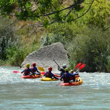 Travesía en canoa doble por el embalse de la Peña, Huesca