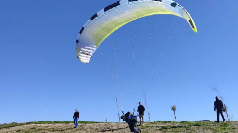 Vuelo en parapente biplaza en Loja, Granada