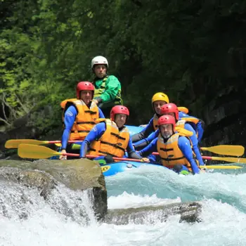 Rafting bajo los Mallos de Riglos desde Murillo de Gállego