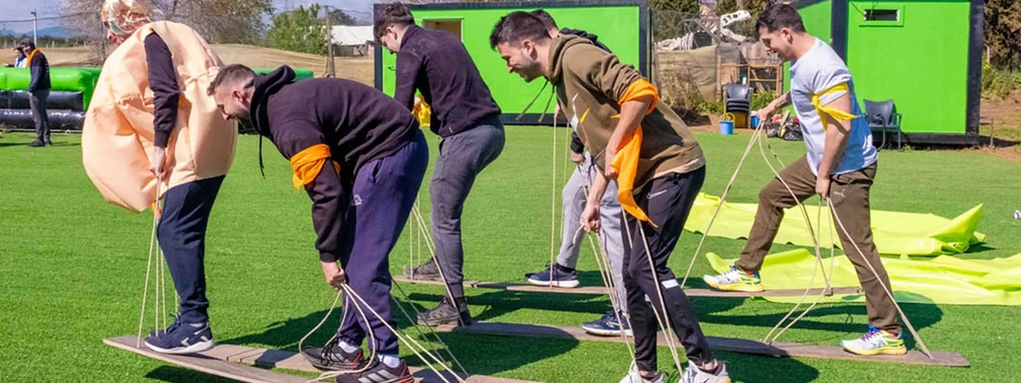 Circuito de humor amarillo clásico en La Canonja