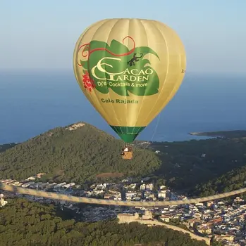 Paseo en Globo al atardecer en Mallorca con copa de cava y vistas increíbles