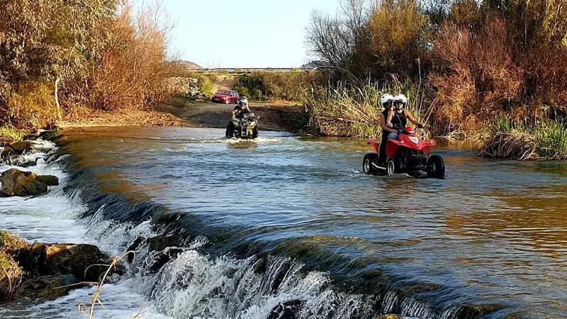 Ruta en quad de 2 horas por el Guadalhorce en Málaga