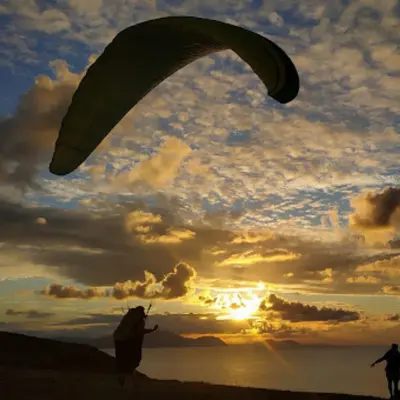 Bautismo de vuelo en parapente en Sopelana, playa de Barinatxe