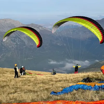 Vuelo biplaza en el Valle de Benasque desde Castejón de Sos