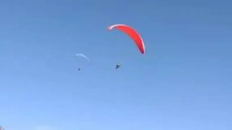 Vuelo de montaña en parapente biplaza desde Agost