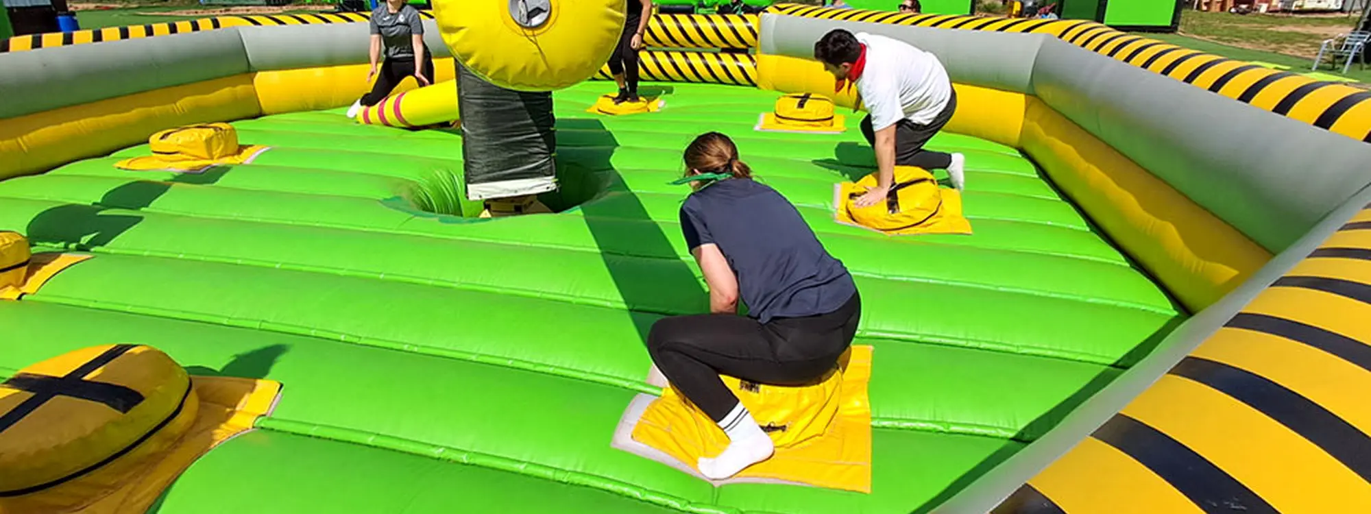 Circuito de humor amarillo clásico en La Canonja
