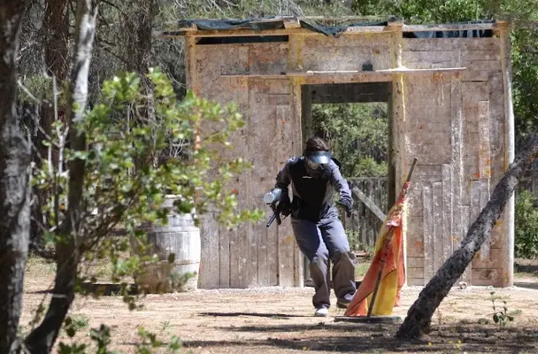 Partidas históricas de airsoft entre trincheras y fortalezas en Cuenca