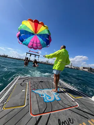 Parasailing en Alicante desde el Puerto Deportivo