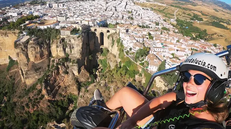 Vuelo en paramotor en Ronda con vistas a la Serranía