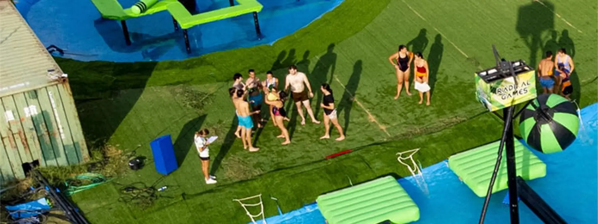 Pack de humor amarillo de verano + paintball en La Canonja