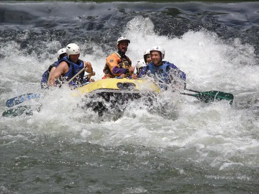 Rafting en el Alto Ebro y 3 tramos diferentes desde Arroyo
