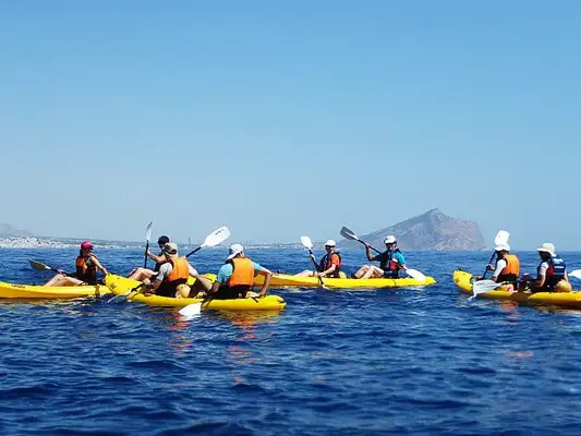 Ruta en kayak por Morro de Toix con visita a Cueva dels Coloms
