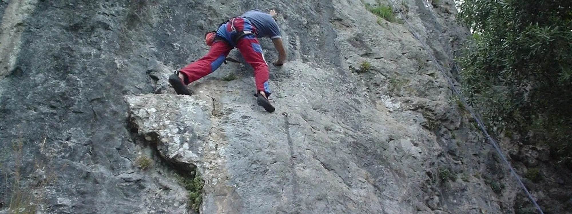 Cursos de escalada para todos los niveles en Asturias desde Arriondas