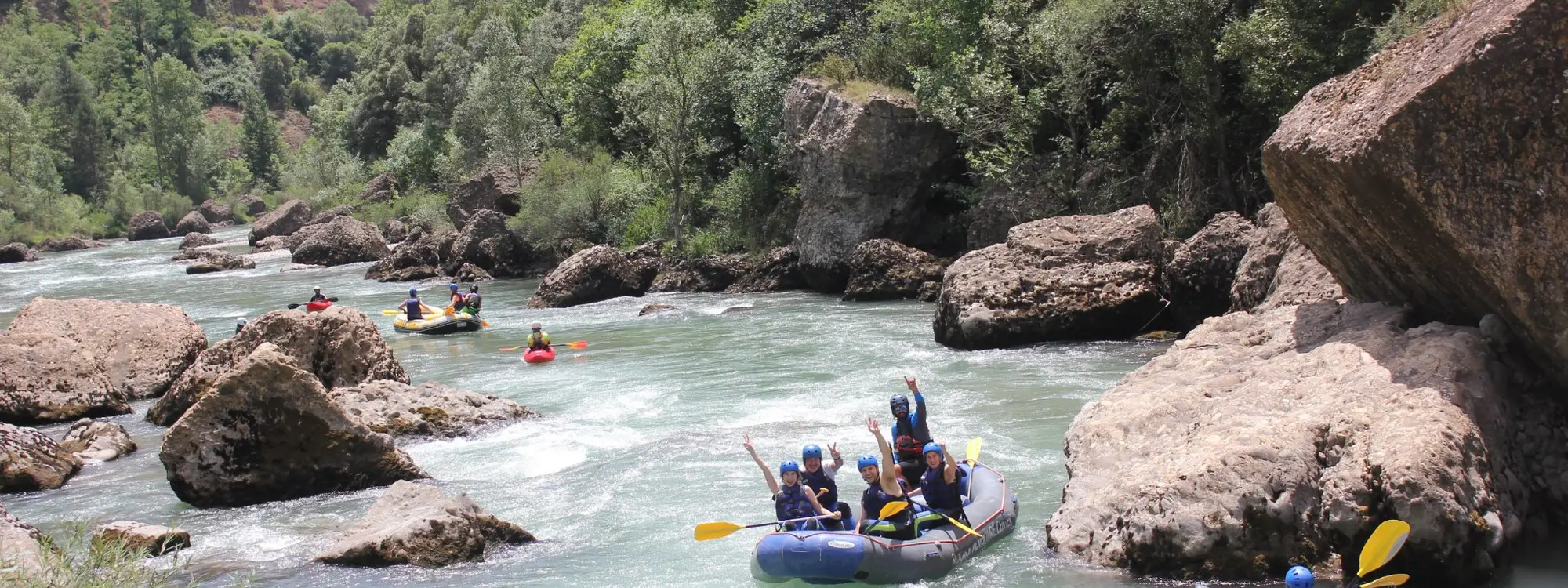 Rafting en el río Ésera por la mañana desde Santa Liestra y San Quílez