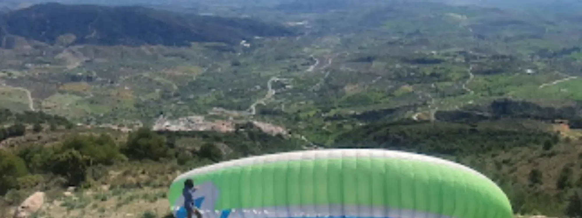 Bautismo de vuelo en parapente biplaza en Casarabonela