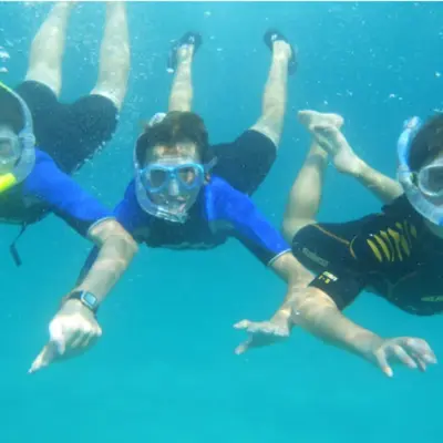 Snorkel guiado en Barcelona desde la Platja de Llevant