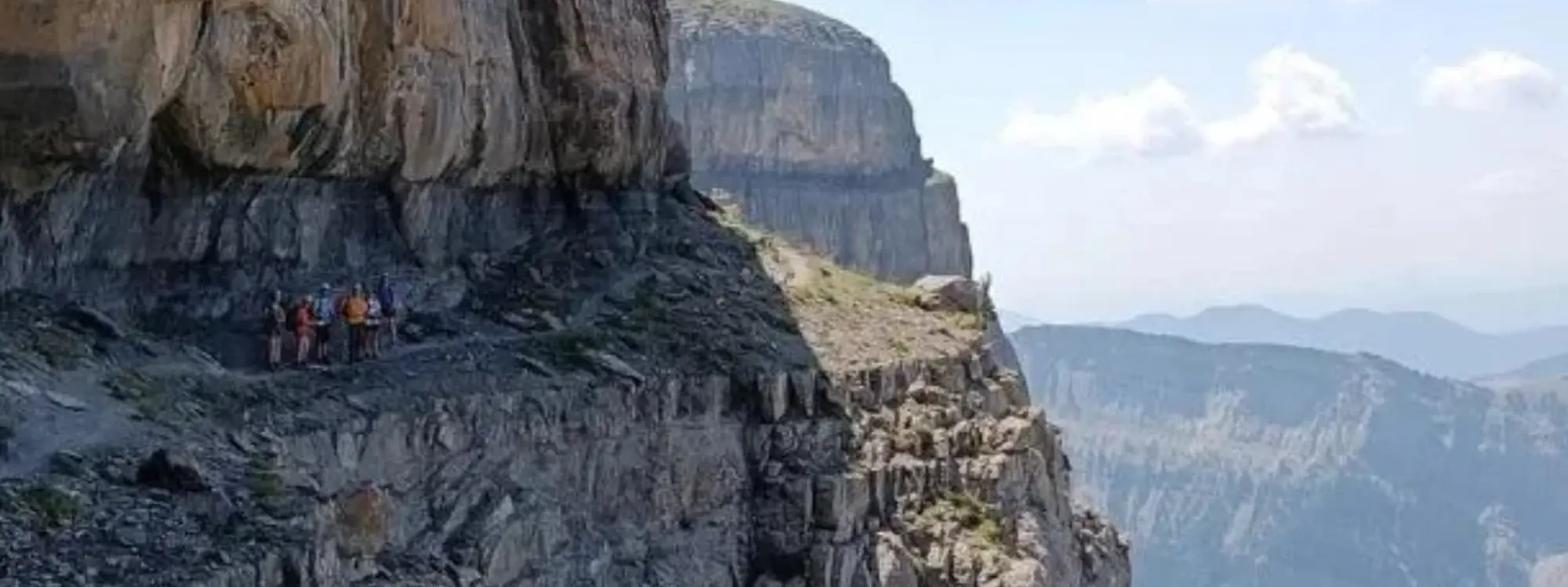 Senderismo por la Faja de las Flores en el Parque Nacional de Ordesa