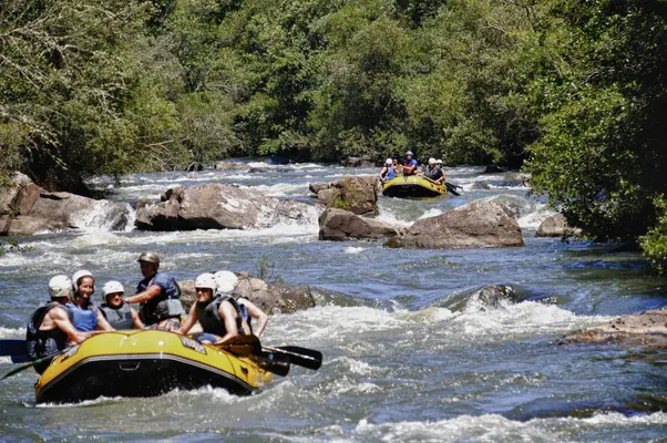 Rafting en el Alto Ebro y 3 tramos diferentes desde Arroyo