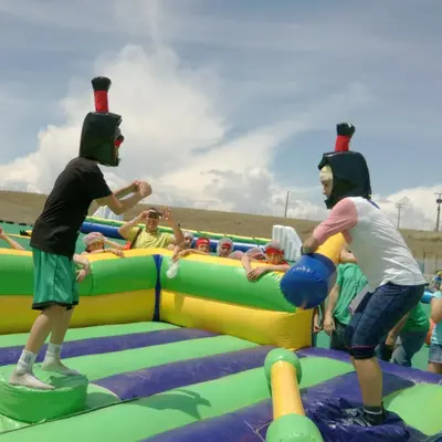 Humor amarillo para niños con merienda al sur de Madrid en Navalcarnero