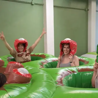 Humor amarillo indoor en San Sebastián, Guipúzcoa