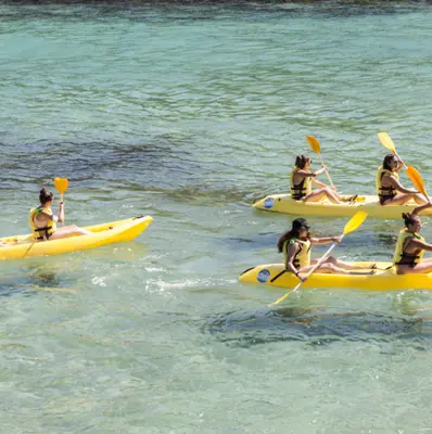 Tour en kayak en Llanes por acantilados y playas vírgenes