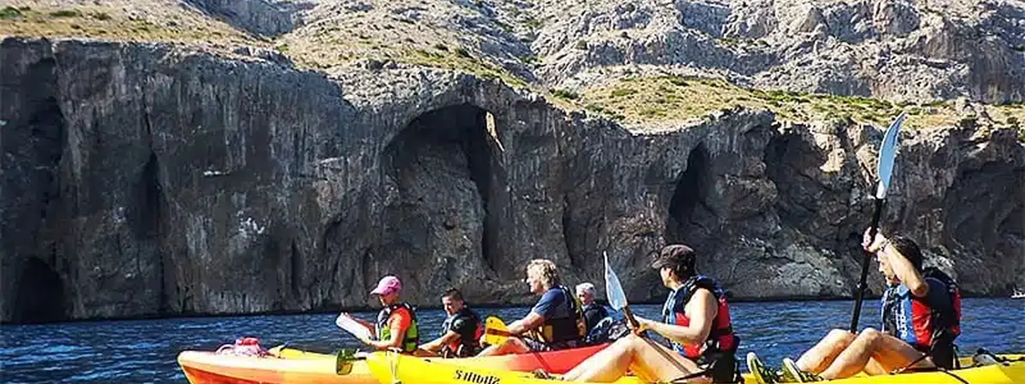 Ruta en kayak por Morro de Toix con visita a Cueva dels Coloms