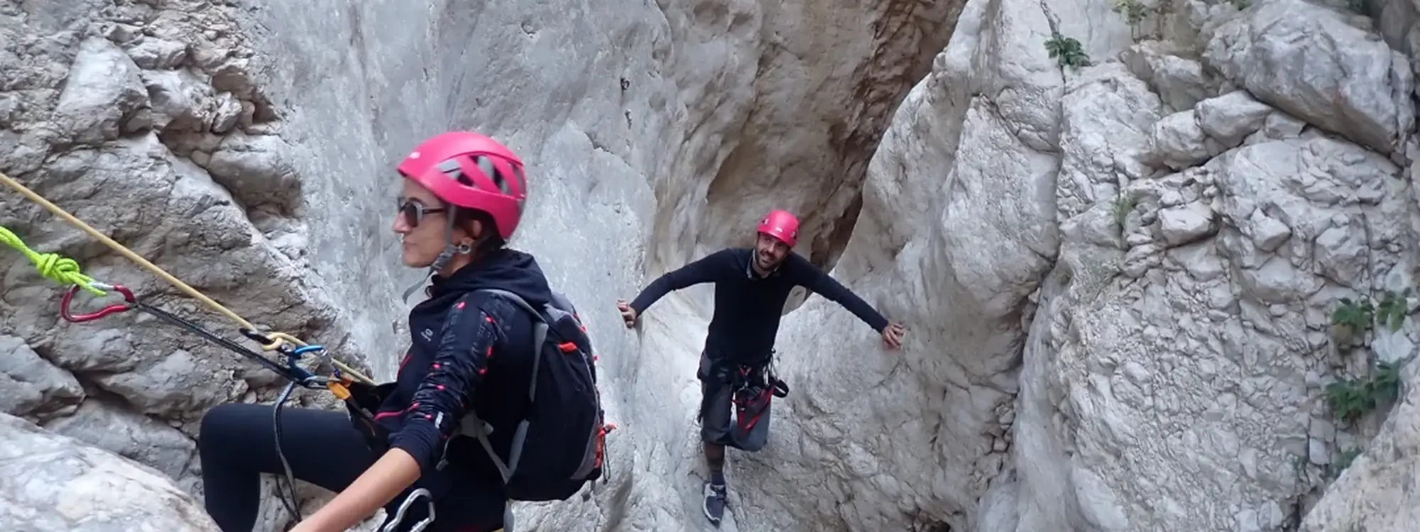 Barranquismo nivel medio en el Barranco de Garx desde Bolulla