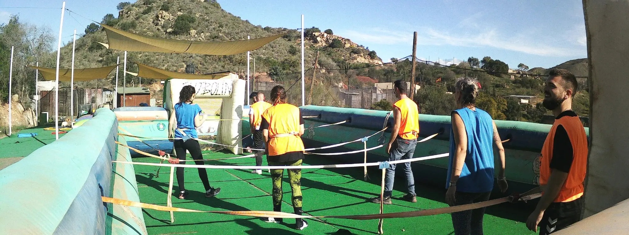Circuito de humor amarillo con barbacoa y paella en Campanillas