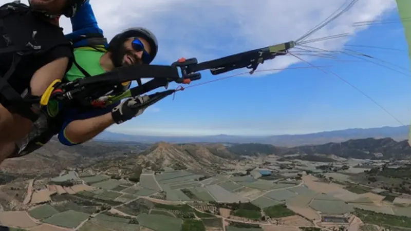 Bautismo de vuelo en parapente biplaza en Sierra Espuña