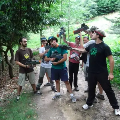 Laser Tag en el parque Akarlanda a 15 minutos de Bilbao, Vizcaya