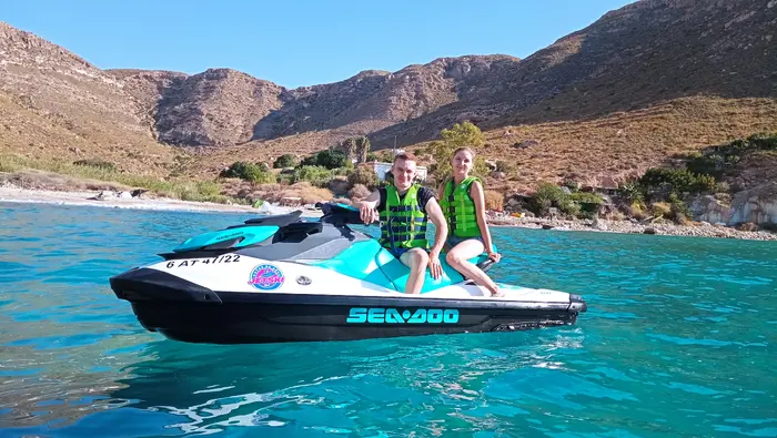 Excursión en moto de agua a la Torre del Pirulico desde Carboneras