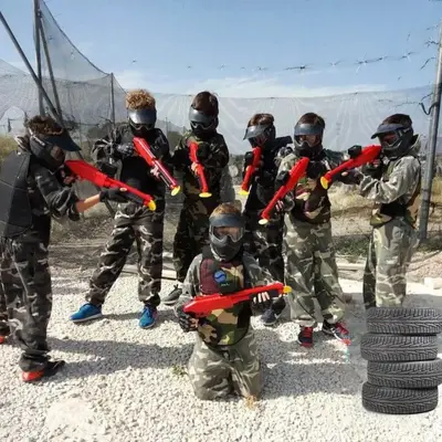 Paintball infantil con bolas ilimitadas y zona de picnic en Alicante