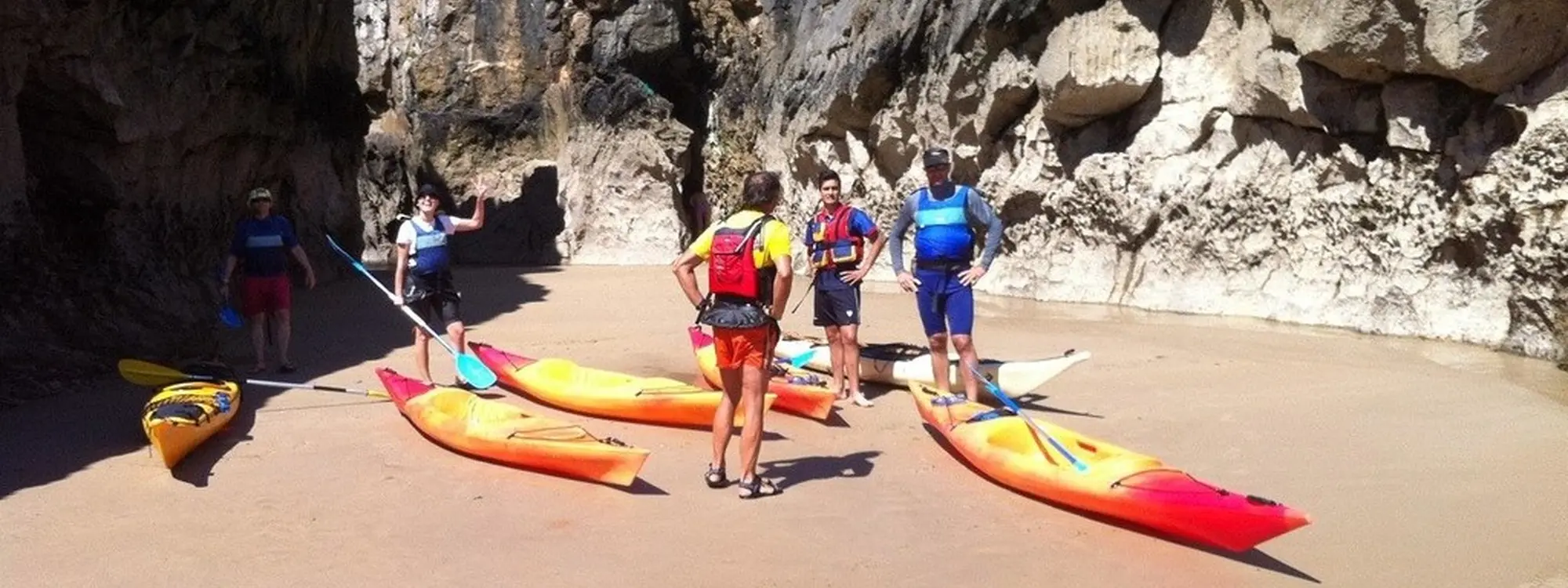 Excursiones en kayak por la Costa Asturiana desde Ribadesella y Arriondas, Asturias