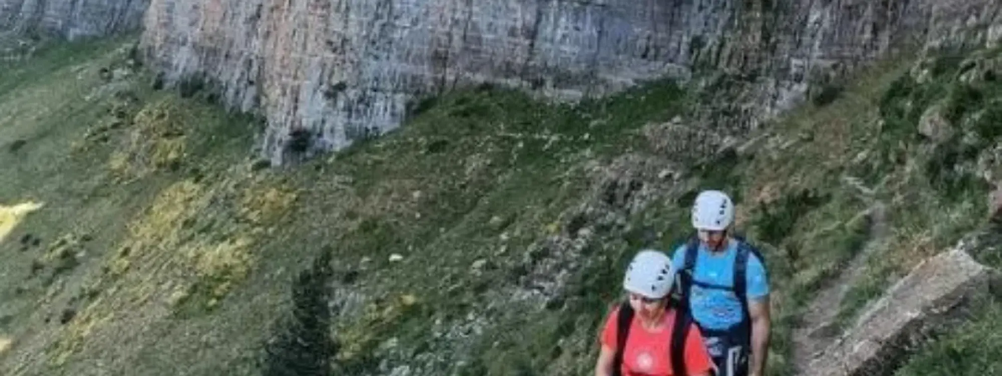 Senderismo por la Faja de las Flores en el Parque Nacional de Ordesa