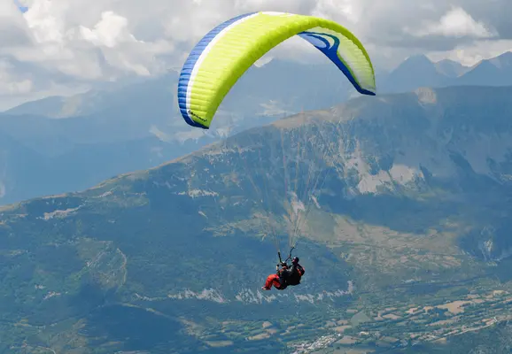 Parapente biplaza de montaña más alto de España en Castejón de Sos
