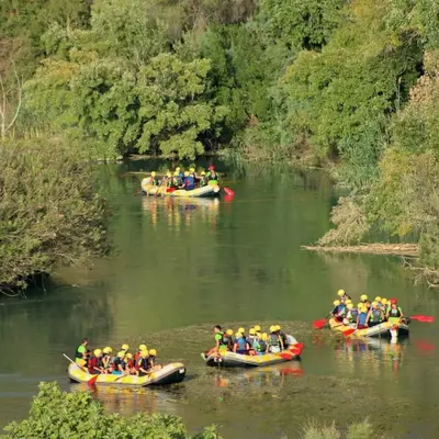 Rafting por el río Segura en el Cañón de los Almadenes con visita a las cuevas de los Monigotes y de las Nutrias